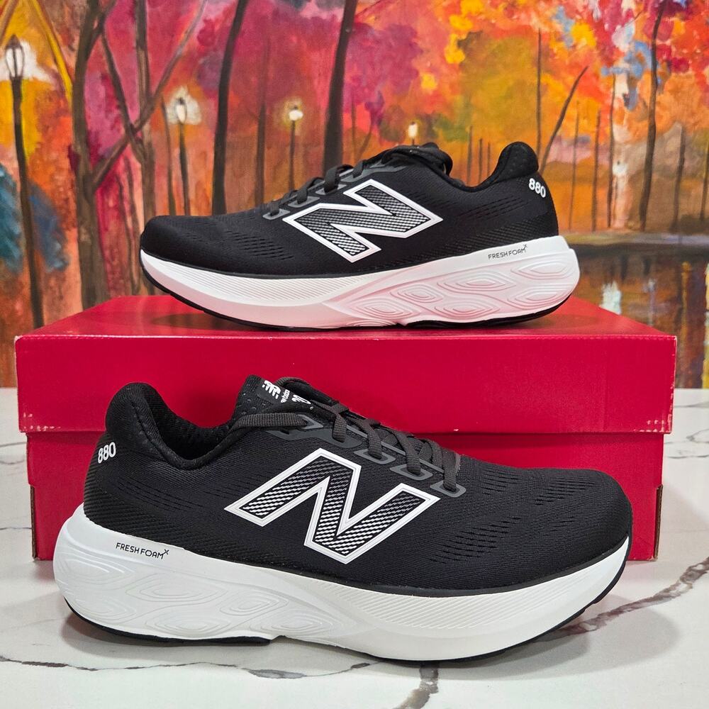 New Balance Fresh Foam X 880 v15 Black White Size 9, 9.5 Men's Running Shoes
